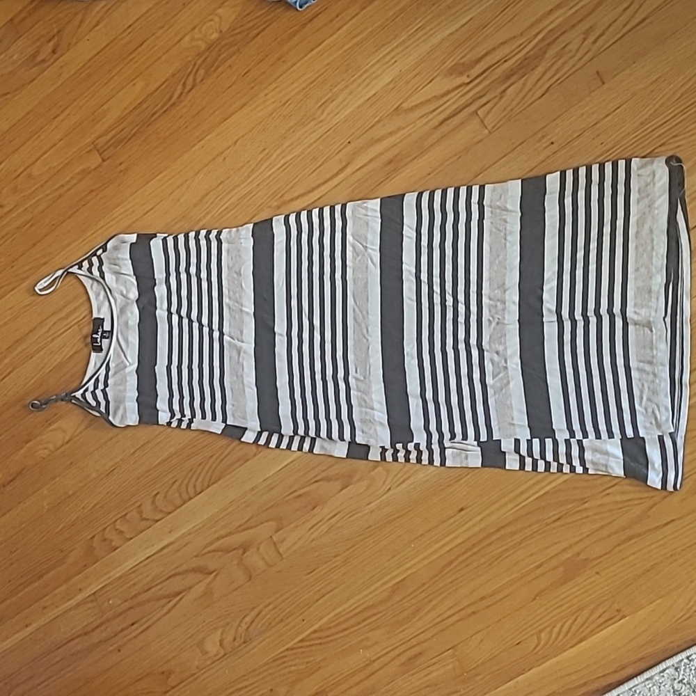 3/$8 lulus dress
